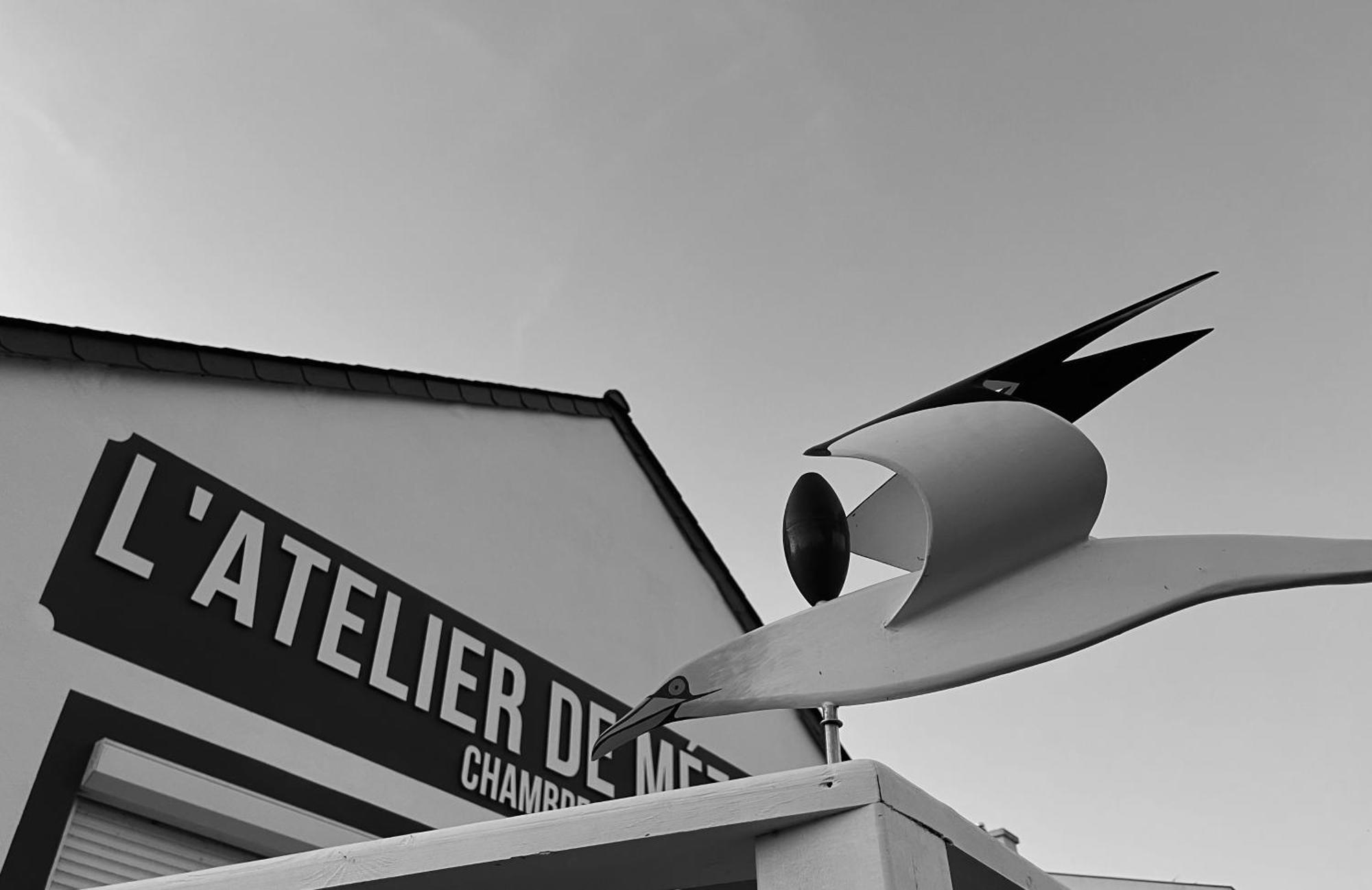 L'Atelier De Mezareun Bed & Breakfast Ushant Exterior photo