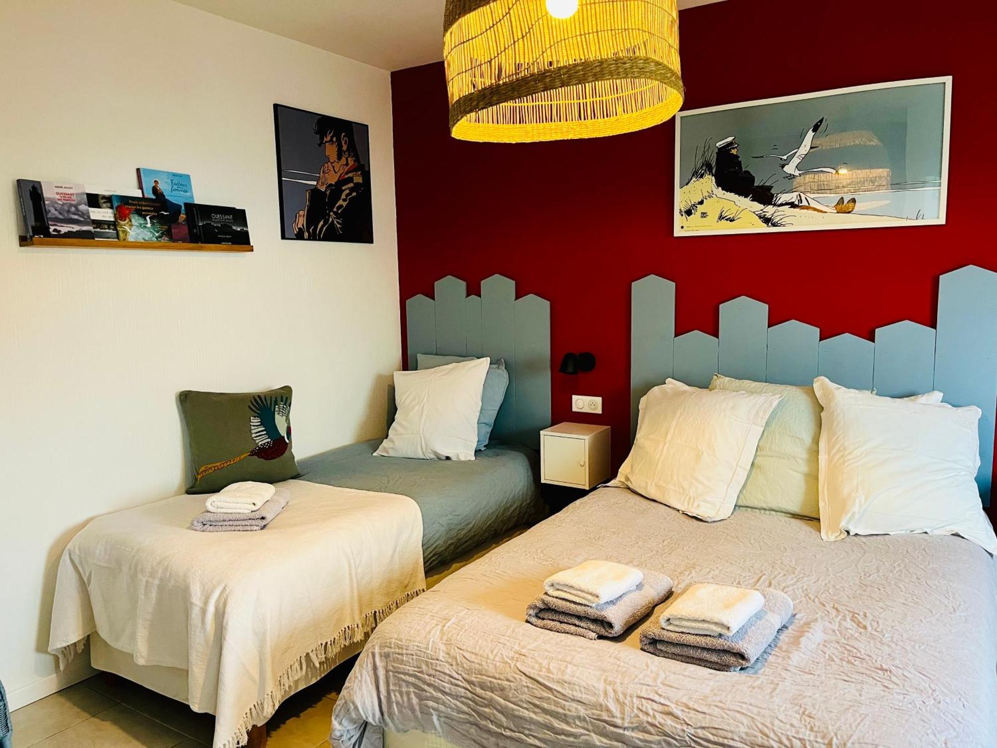 L'Atelier De Mezareun Bed & Breakfast Ushant Exterior photo