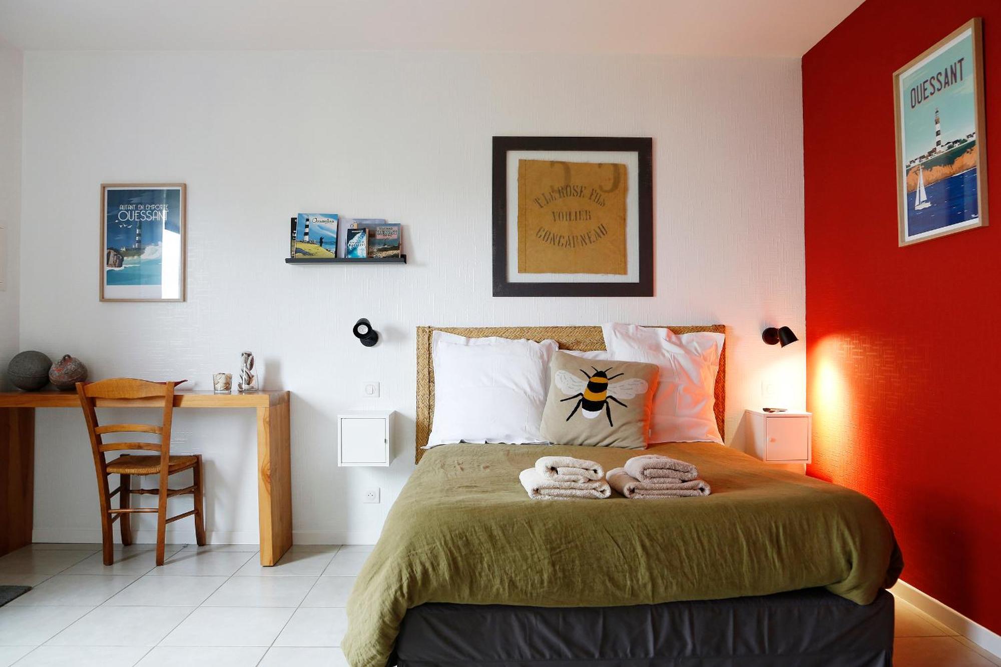 L'Atelier De Mezareun Bed & Breakfast Ushant Exterior photo